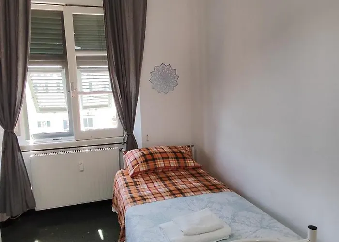 Colombo 12 招待所 热那亚